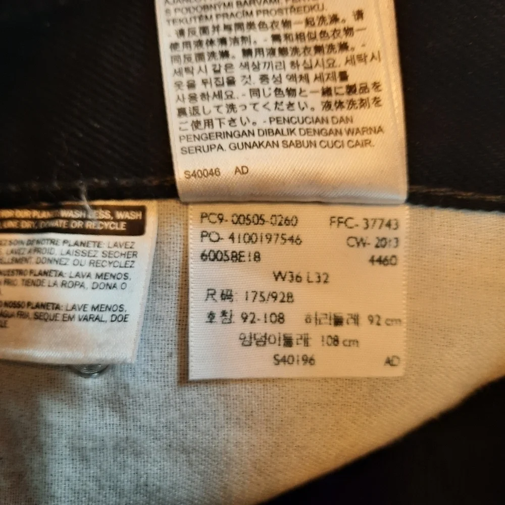 Levi Strauss & Co 505 Regular Fit black denim jeans Size 32×36